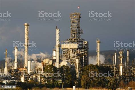 Pbf Energy Refinery Closeup Stock Photo Download Image Now Refinery