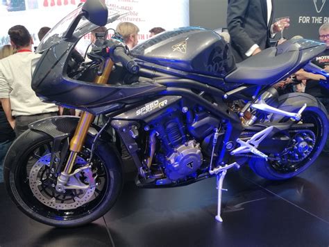 Salon Intermot De Cologne 2022 Une Triumph Speed Triple Rr James Bond Limitée à Seulement 60