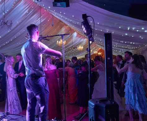 Wedding Dj Manchester And Cheshire Davesdisco Dj Dave Jones