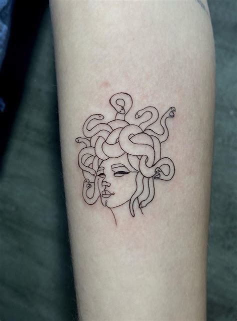 Top Medusa Tattoo Minimalist Best In Cdgdbentre