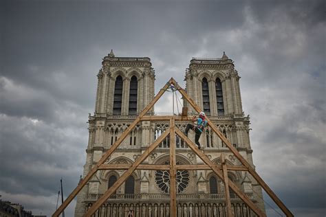 Katedra Notre Dame odbudowywana metodami sprzed ponad 800 lat Wiadomości