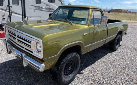 1973 Dodge D100