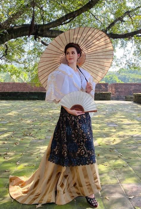 Philippines Culture Outfit