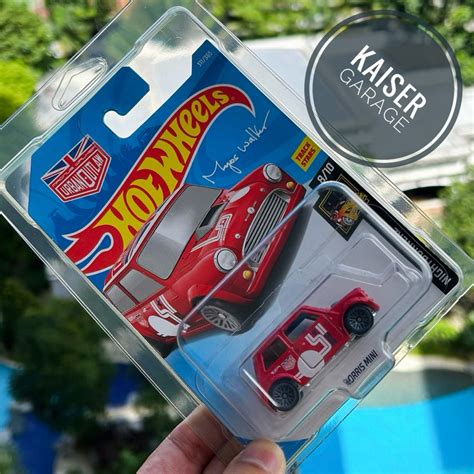 Hot Wheels Morris Mini Magnus Walker Urban Outlaw Red With Protector Shopee Malaysia