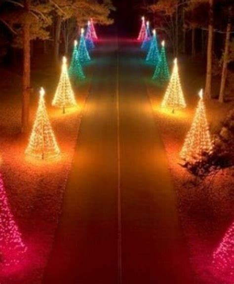 Pin By Gladys Gonzales On Navidad Diy Christmas Lights Exterior