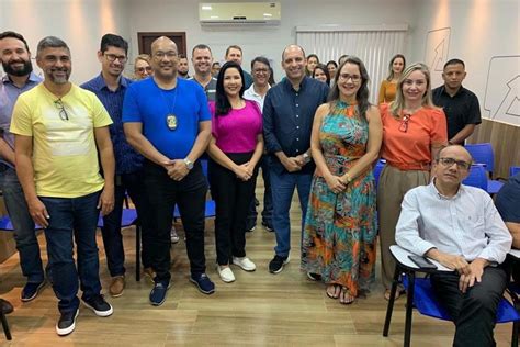 Com Agenda Cheia A Deputada Federal Cristiane Lopes Visita Vários