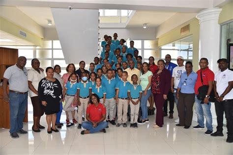 Estudiantes Y Profesores Visitan Uasd Recinto Barahona La Lupa Del Sur