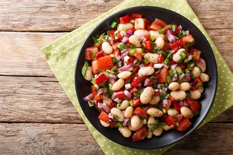 Receita aprenda a fazer uma deliciosa salada de feijão