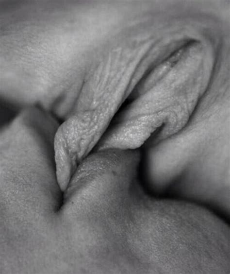 An Australian Kiss Porn Pic