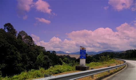 31 Heboh Gambar Pemandangan Bukit Bukau Guyonreceh