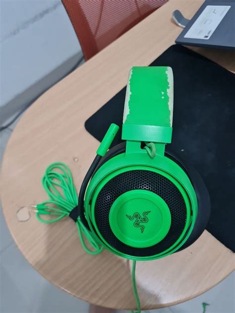 RAZER KRAKEN V2 on Carousell