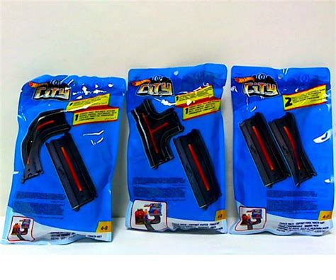 Комплект свързващи елементи за писта Hot Wheels асортимент КОМСЕД