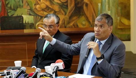 Rafael Correa Biografía Gobierno Obras Y Mucho Más