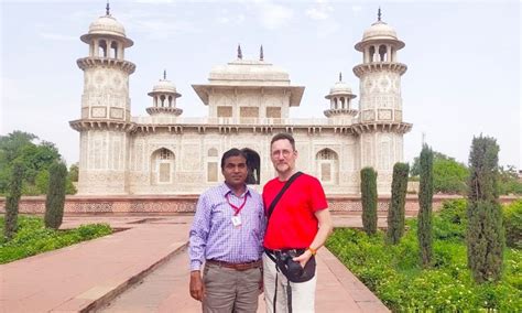 Von Delhi Taj Mahal Und Agra Tagestour Mit Dem Auto GetYourGuide