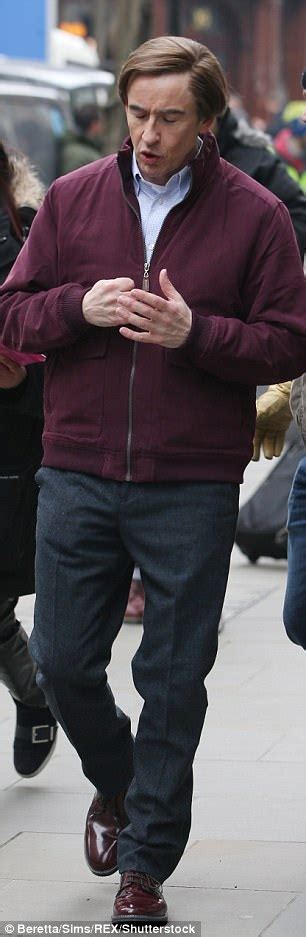 Steve Coogan Shoots Brand New Alan Partridge Scenes Daily Mail Online