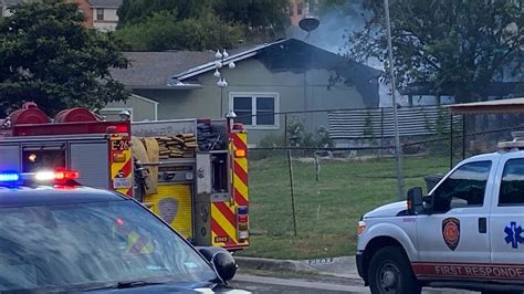 Firefighters Investigate Cause Of Two House Fires On City S Northwest Side