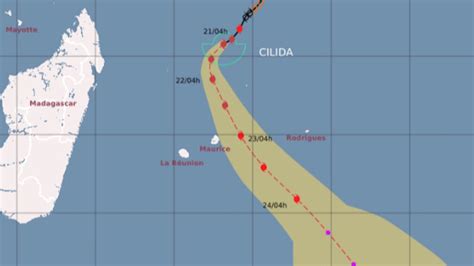 Cilida Devenu Cyclone Tropical Intense Km Au Nord Nord Est De