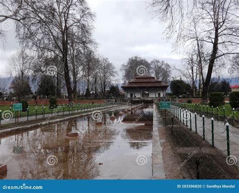 Scenic View of Mughal Garden in Srinagar Editorial Image - Image of ...