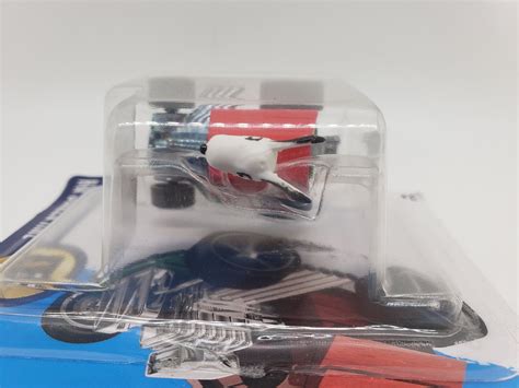 Hot Wheels Snoopy Miniature Scale Toy Car Etsy