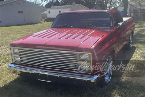 1982 CHEVROLET C10 CUSTOM PICKUP