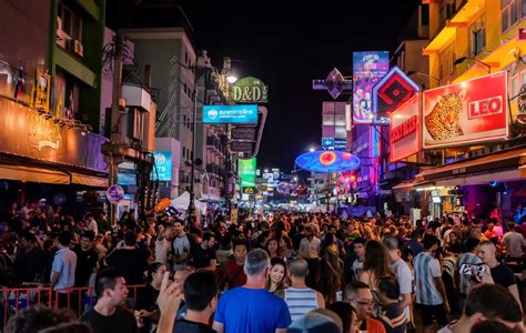 Khao San Road Nighttime Venues Might Open Until 4 00 Globe News Bangkok