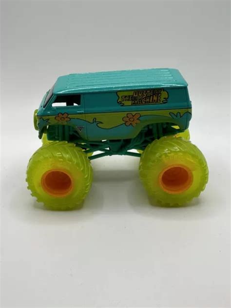 HOT WHEELS MONSTER Jam Trucks The Mystery Machine Pneus Jaunes Translucides EUR