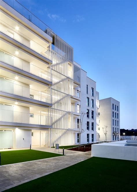 RESIDENCIAL MARINA REAL II NAC Arquitectos