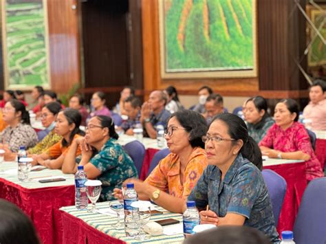 Diklat Peningkatan Kompetensi Guru Dan Tenaga Kependidikan Bagi Guru