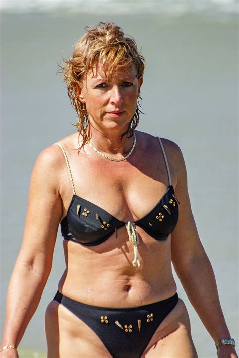 Mature Cougar Bikini Telegraph