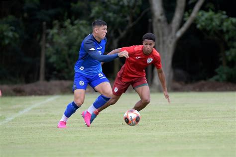 São José empata sem gols a Portuguesa em jogo treino para a Série