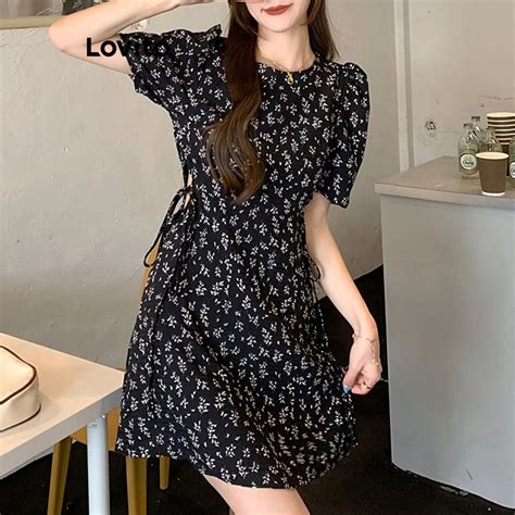 Lovito Women Casual Ditsy Floral Cut Out Lace Up Puff Sleeve Dress