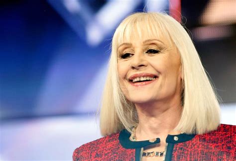 En memoria de Raffaella Carrà reina del estilo Montenapo Daily