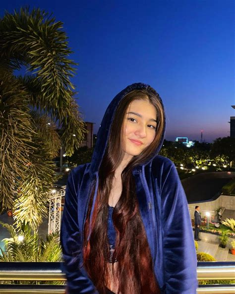 Himani Rawat : r/BeautifulIndianWomen