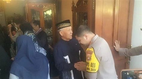 Suasana Rumah Duka Kapolres Boyolali Akbp Muhammad Yoga Meninggal