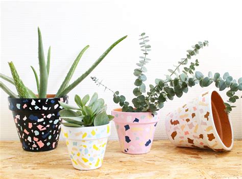 Diy Personnaliser Des Pots En Terre Cuite Gr Ce Une Imitation Terrazzo