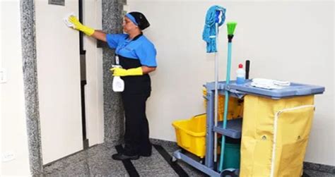 Auxiliar de serviços gerais (limpeza) – Salário R$ 1.683,28 – Empregos ...