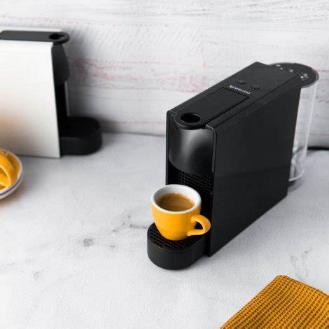 Nespresso Essenza Mini C30 - Gift Set - Coffee Culture Thailand
