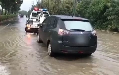 午後豪大雨 樹林地下道、路口多處積水 車輛拋錨受困 生活 中時