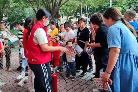 潭头社区开展“预防为主 生命至上”消防宣传月活动