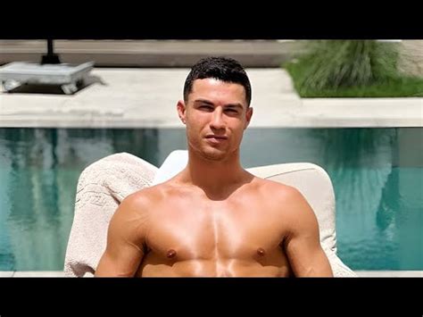 CRISTIANO RONALDO SURGE SÓ DE SUNGA E QUEBRA A WEB YouTube