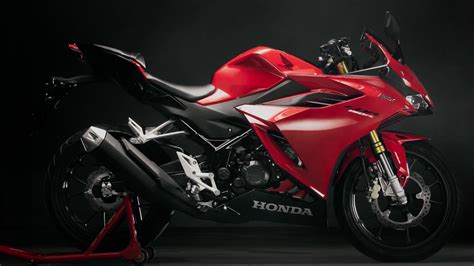 Honda Cbr 150r 2022 Wallpaper