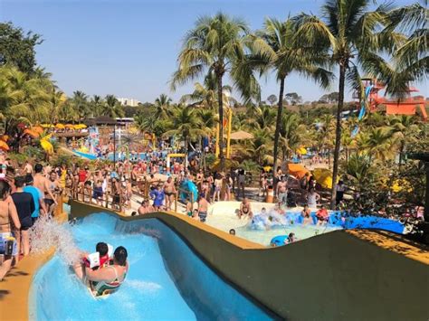 Hot Beach ou Laranjais qual o melhor parque aquático de Olímpia