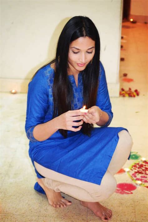 Srinidhi Shetty S Feet I Piedi Di Srinidhi Shetty Celebrities Feet