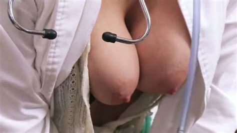 Sex Insane Female Doctor Gives Best Ever Blowjob To Handsome Patient Video