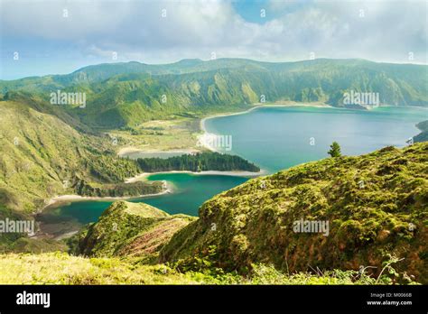 Vue Sur Lagoa Do Fogo Lac De Feu Du Point De Vue Miradouro Da Serra