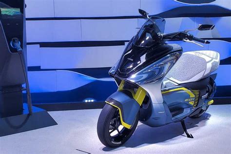 Yamaha E Siap Jegal Honda Pcx Electric