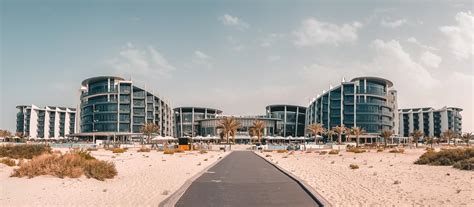 10 Reasons To Choose Jumeirah at Saadiyat Island Resort in Abu Dhabi ...