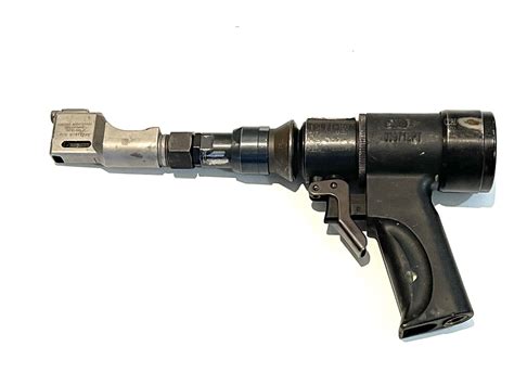 Fsi Pt Pneumatic Hydraulic Blind Bolt Riveter With Cherrymax Offset