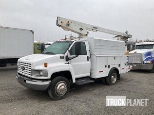 Altec VANTEL29N On 2006 Chevrolet C4500 4x2 Bucket Truck In North East