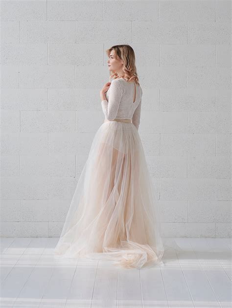 Elle Detachable Tulle Overskirt Skirt With A Bow And Front Slit